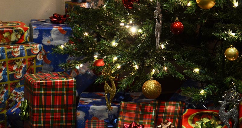 Christmas Tree with gifts